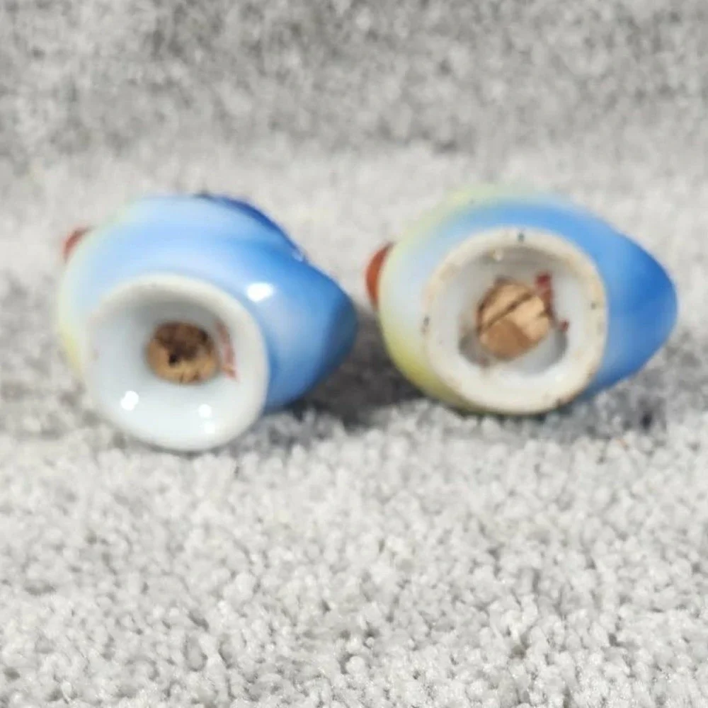 Blue Bird Salt and Pepper Shakers Ceramic Vintage Style Set‎